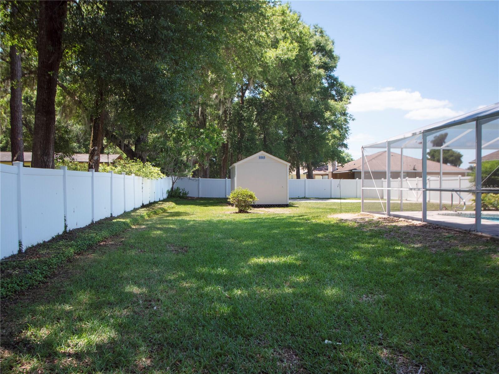 1258 Ne 51st Loop Property Photo 35