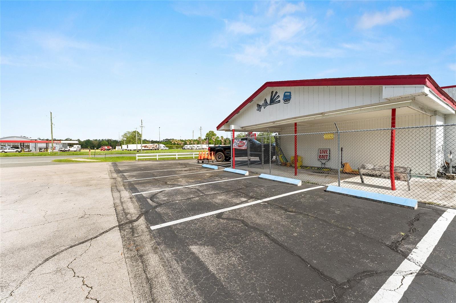 17313 Ne Us Hwy 301 Property Photo 11