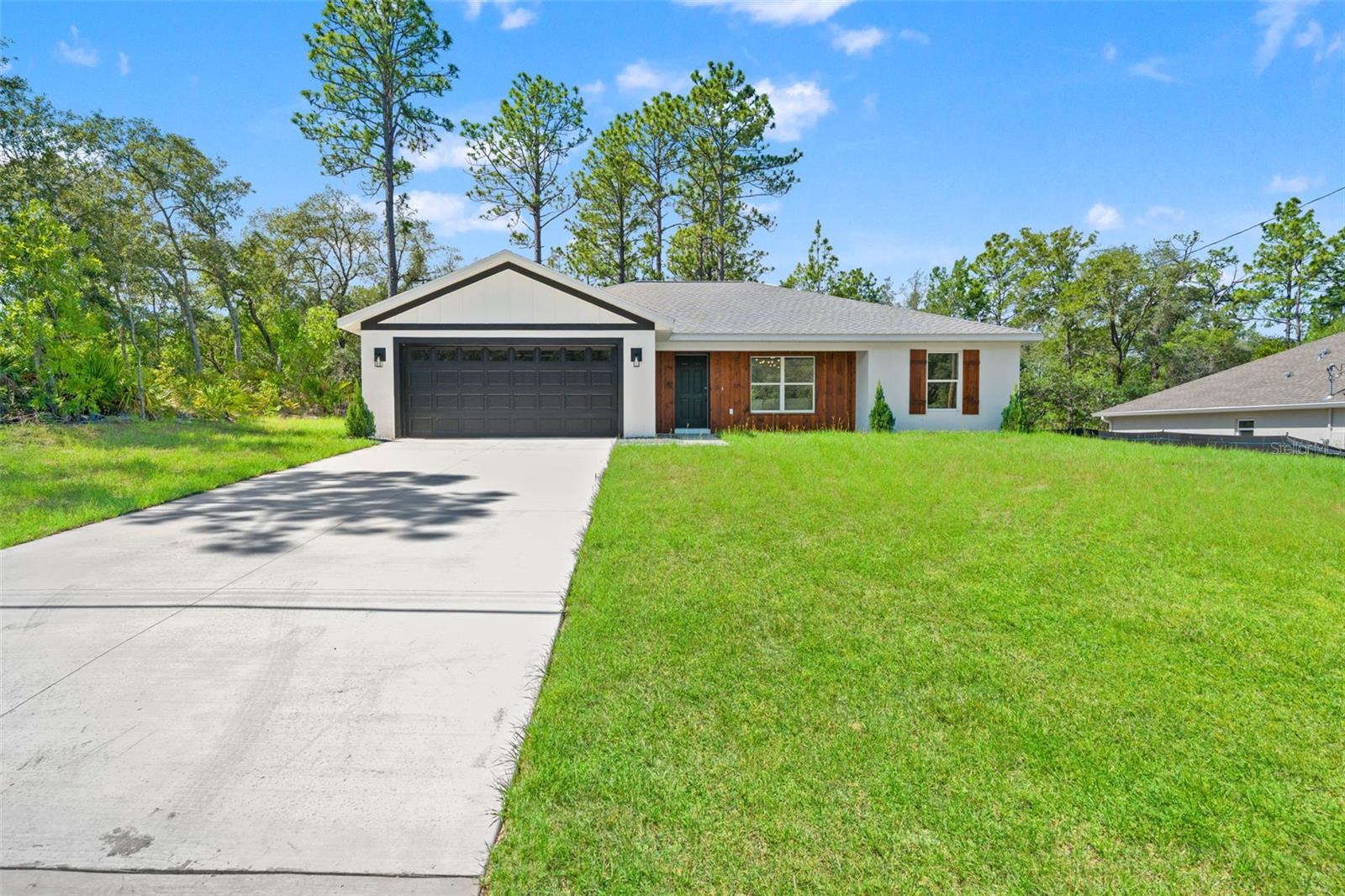 2784 W Paragon Property Photo 1