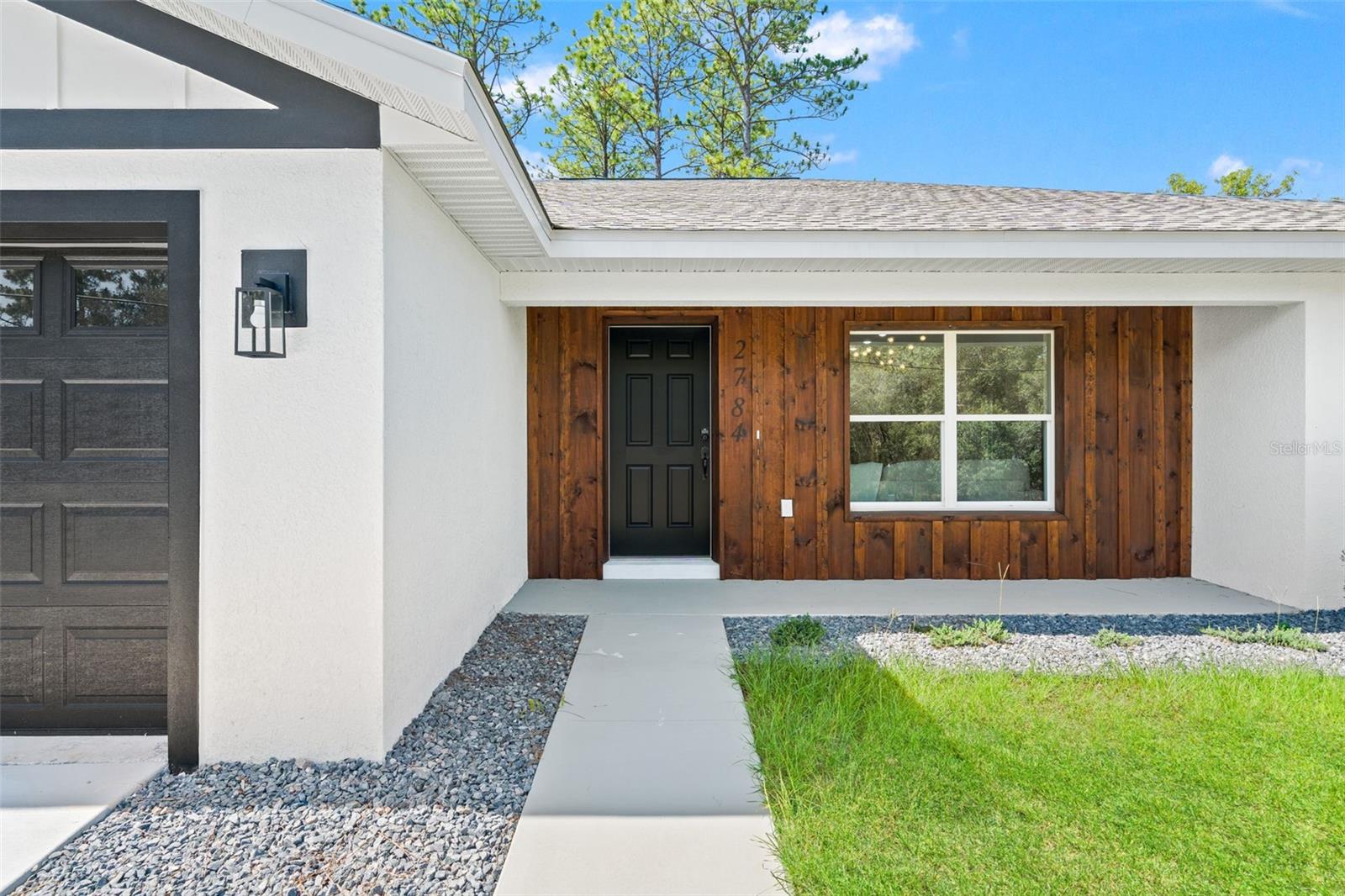 2784 W Paragon Property Photo 2