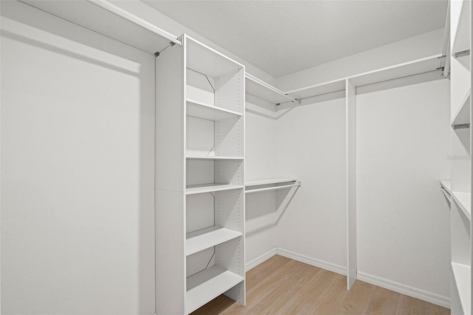 2784 W Paragon Property Photo 25
