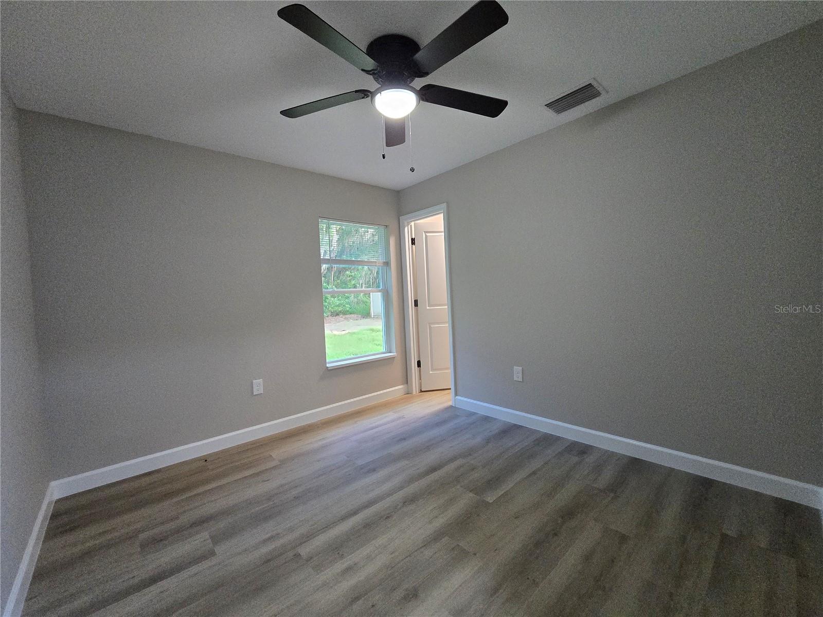 203 Emerald Rd Property Photo 35