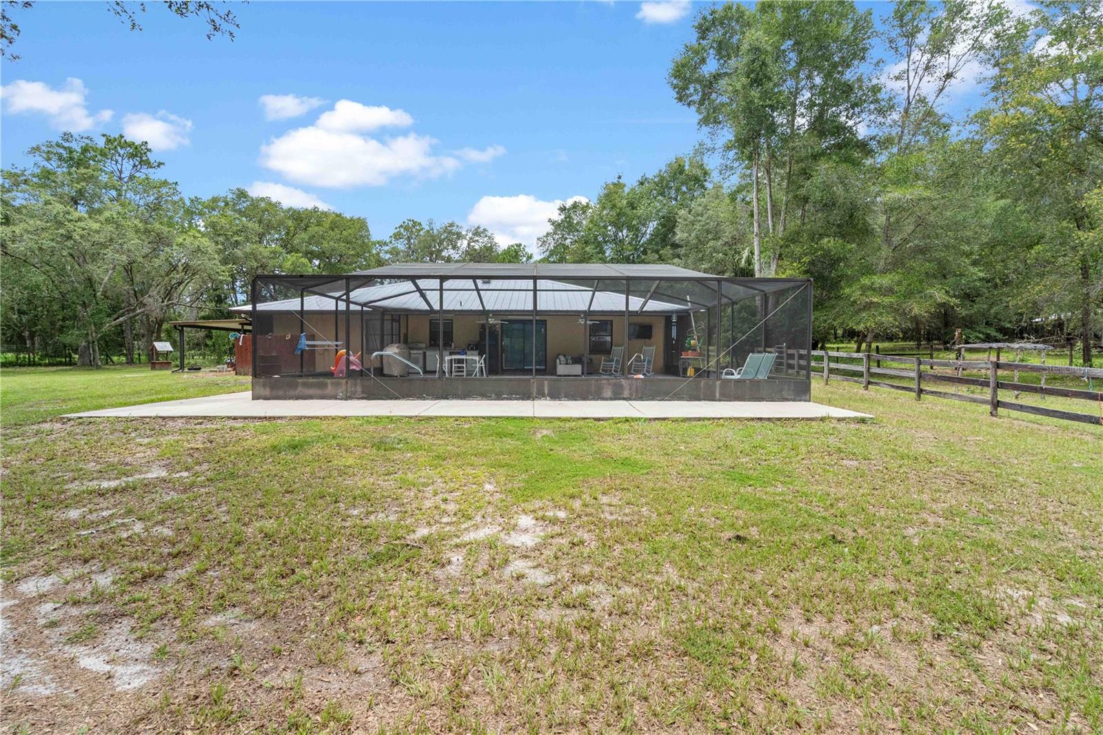 9459 N Eubanks Ter Property Photo 5