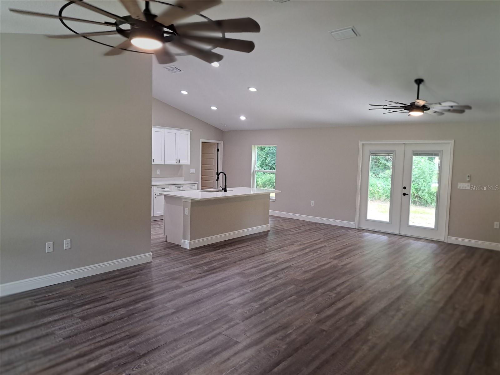 547 Grapewood Ln. Property Photo 7