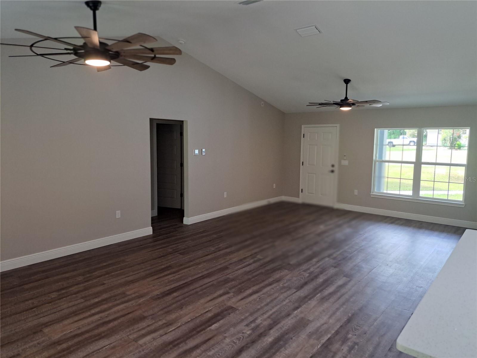 547 Grapewood Ln. Property Photo 8