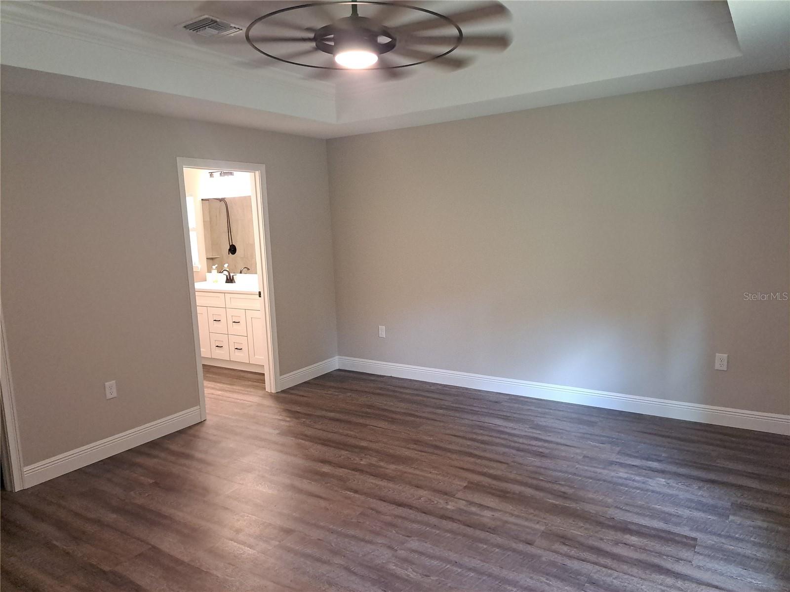 547 Grapewood Ln. Property Photo 18