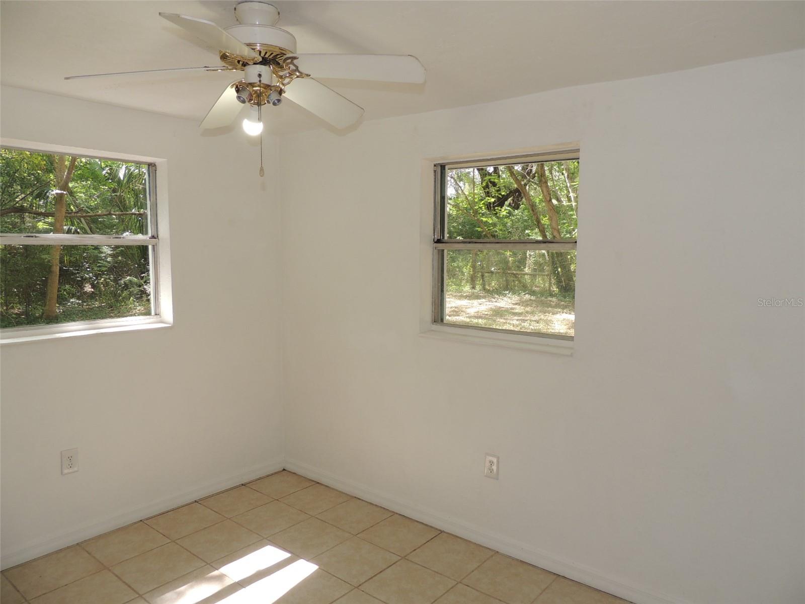 1146 Ne 2nd Pl Property Photo 23