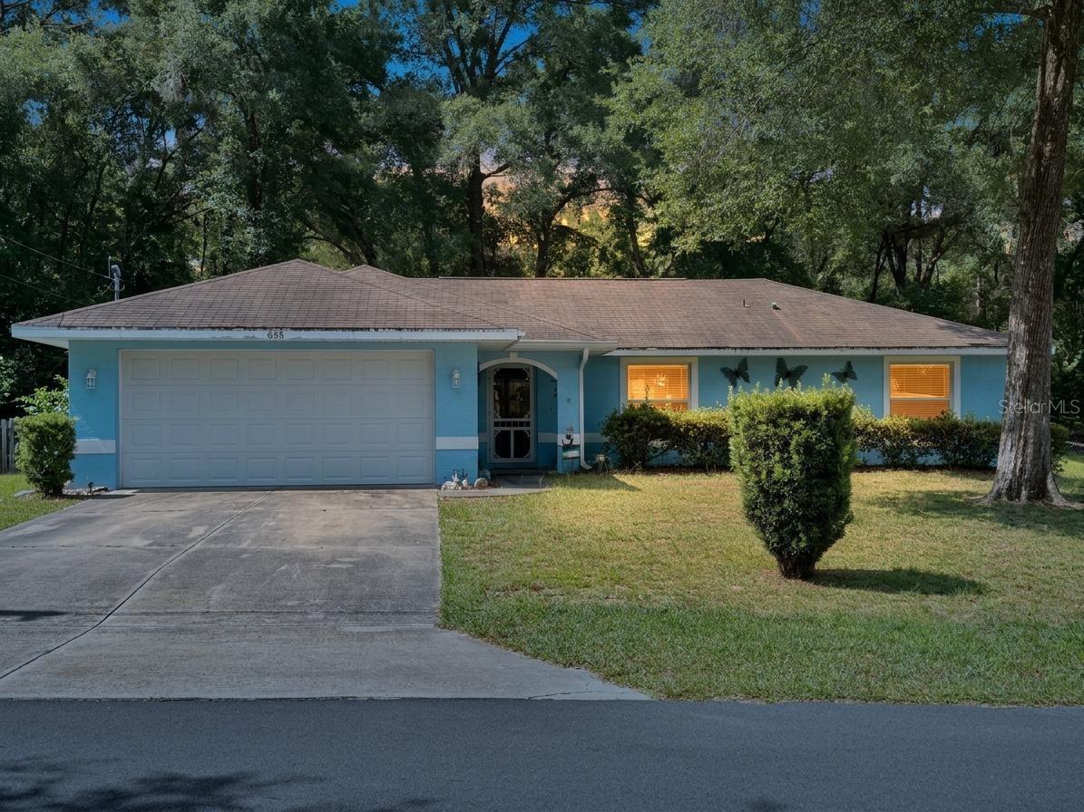 6166 E Ivy Ln Property Photo 1