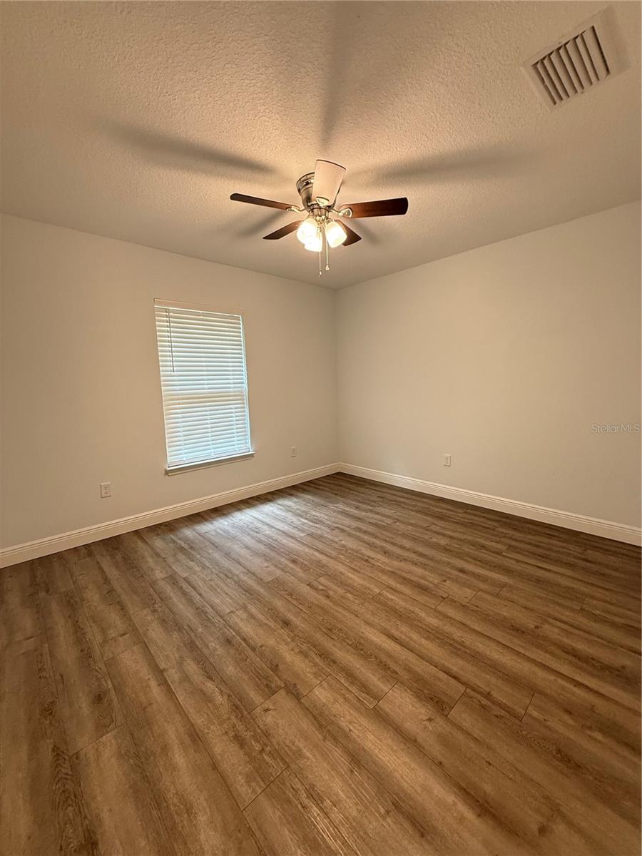 7752 N Walton Ter Property Photo 6
