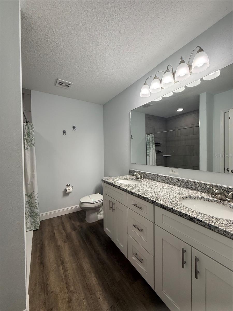 7752 N Walton Ter Property Photo 11