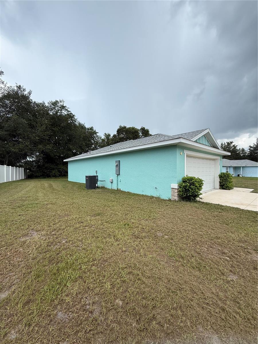 7752 N Walton Ter Property Photo 17