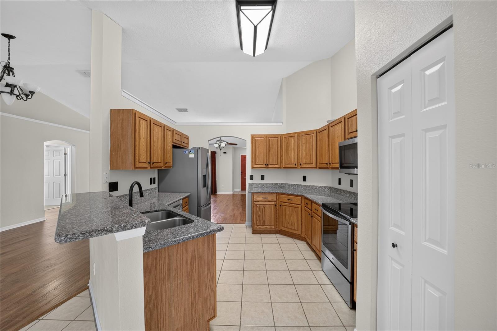 10384 Sw 41st Ct Property Photo 21