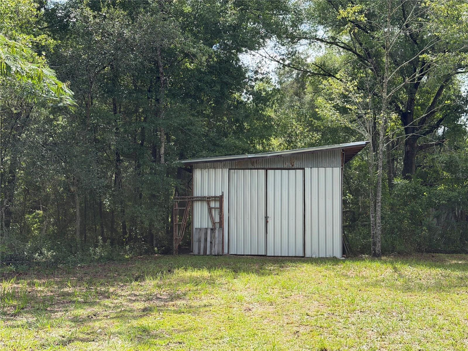 9730 Ne State Road 24 Property Photo 7
