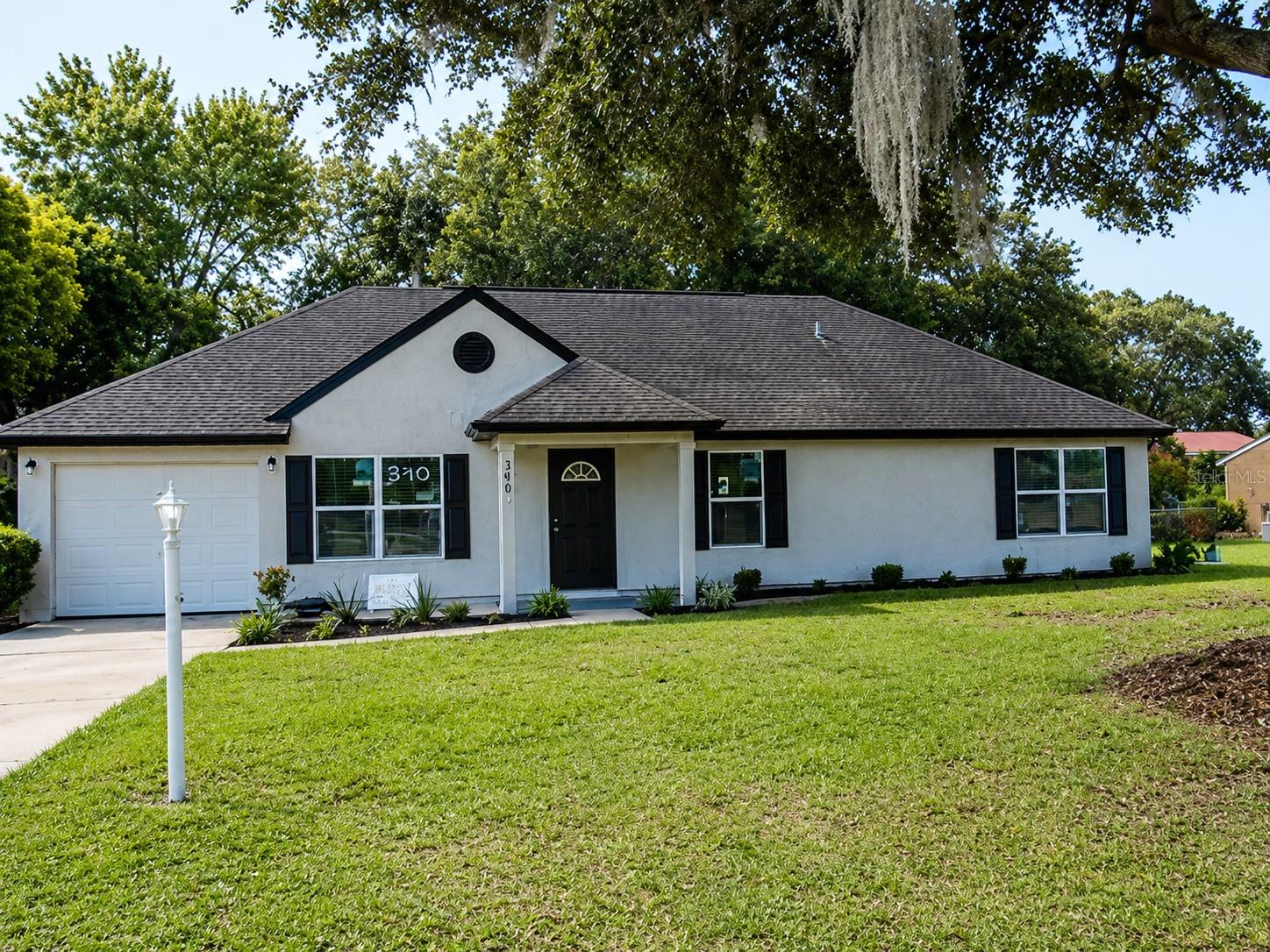 340 Emerald Rd Property Photo 1