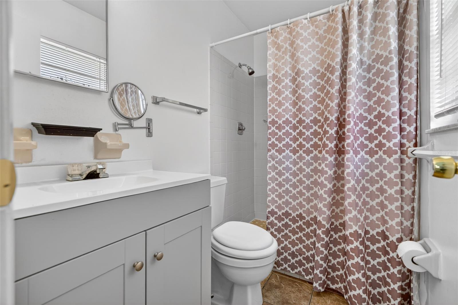 2319 S Tennyson Pt Property Photo 4