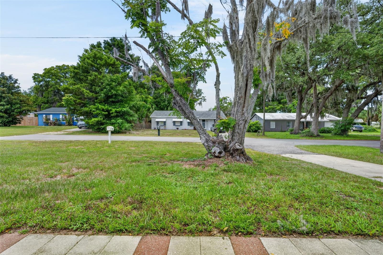 2319 S Tennyson Pt Property Photo 9