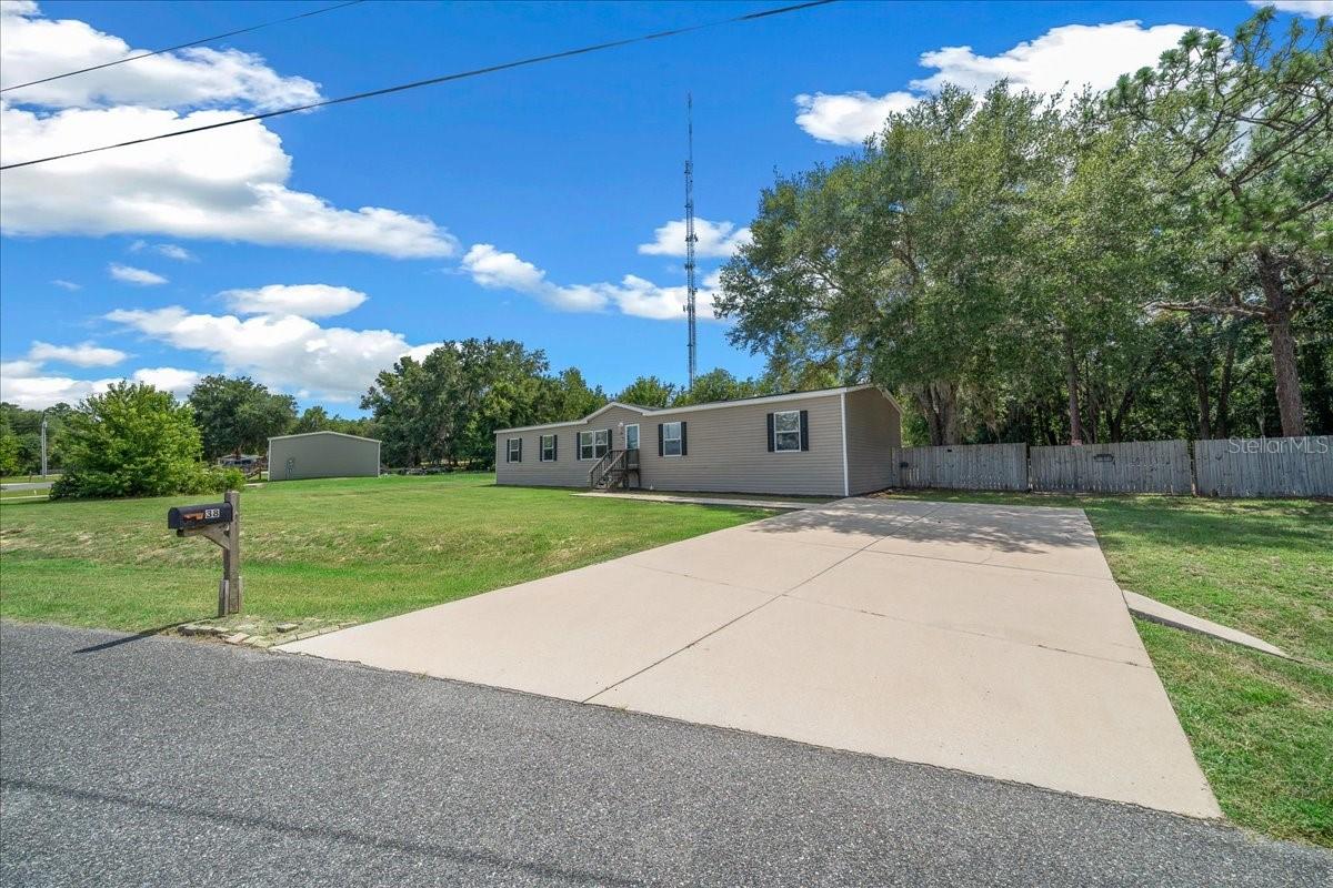38 Se 70th Cir Property Photo 3