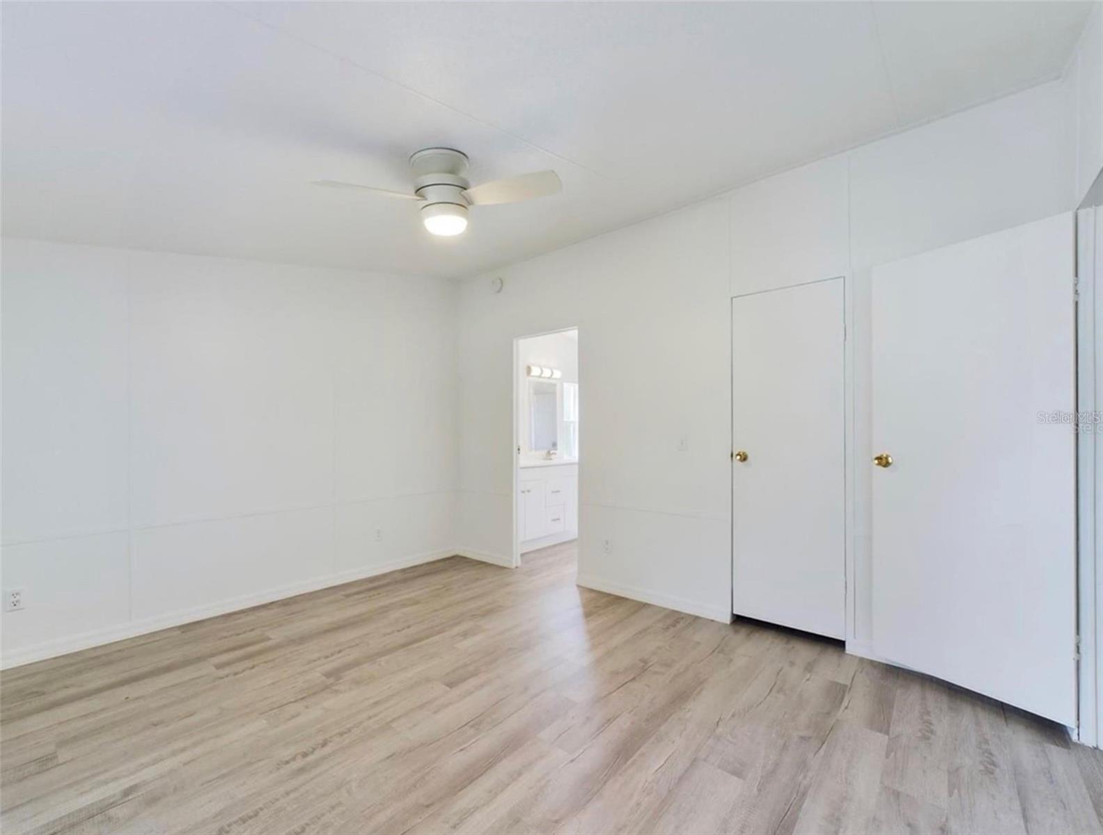 12250 Nw 7th Pl Property Photo 5