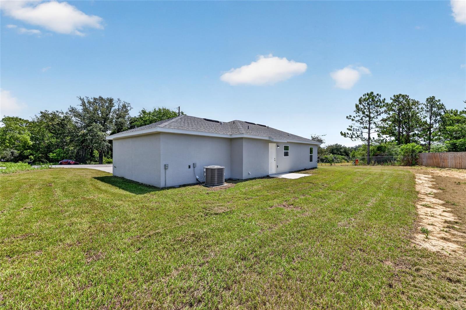 8 Oak Circle Trce Property Photo 6
