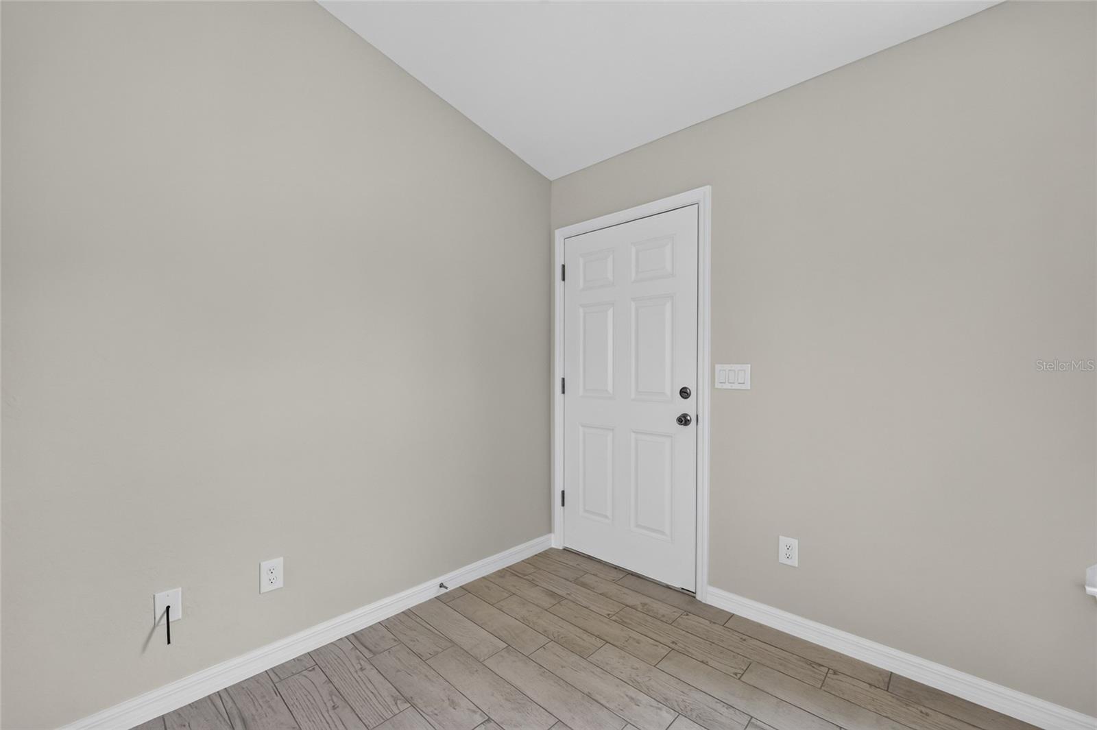 8 Oak Circle Trce Property Photo 12