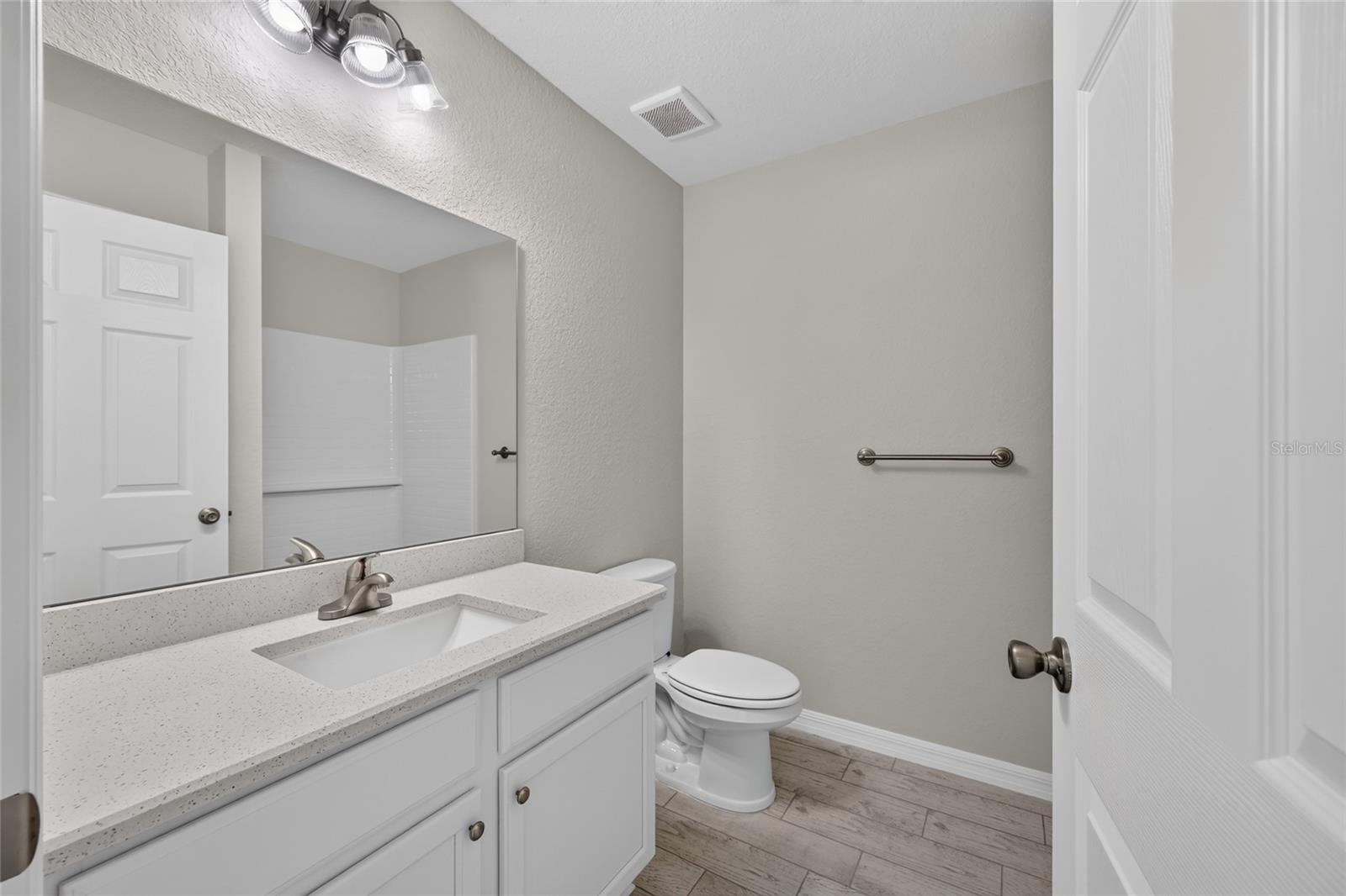 8 Oak Circle Trce Property Photo 26