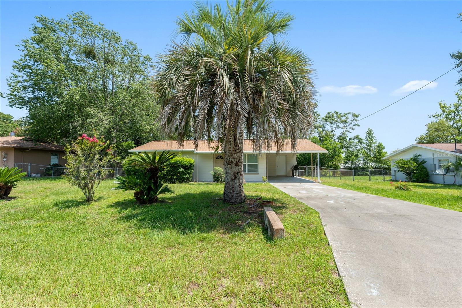 21545 Sw Honeysuckle St Property Photo 4