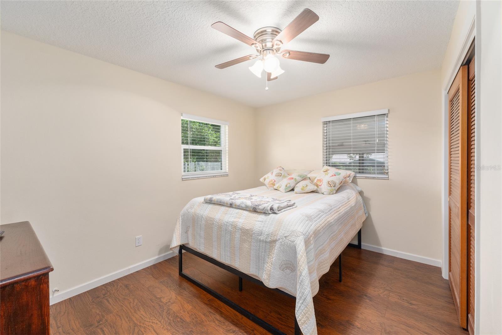 21545 Sw Honeysuckle St Property Photo 16