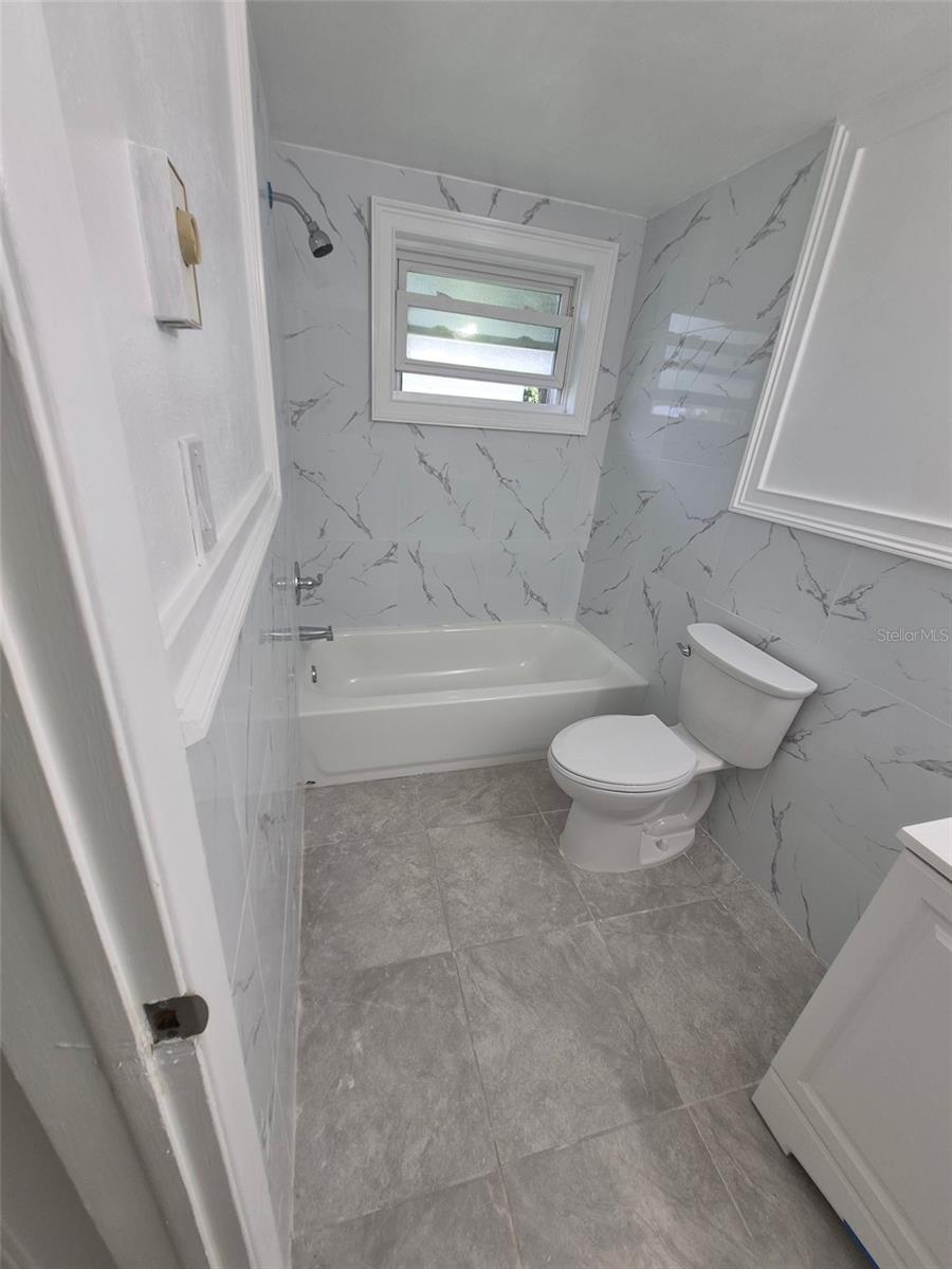 27 E Lemon St Property Photo 18