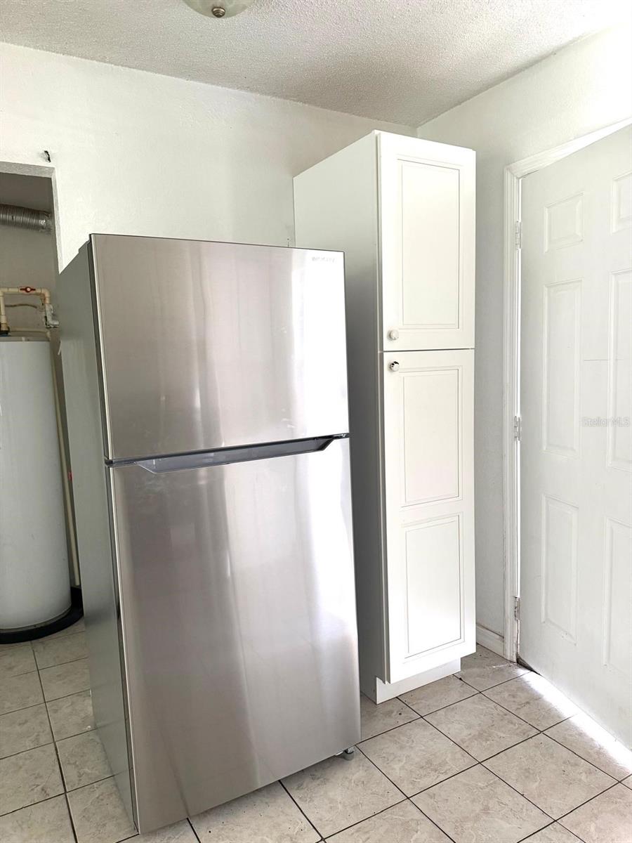 421 Ne 26th Ct Property Photo 7