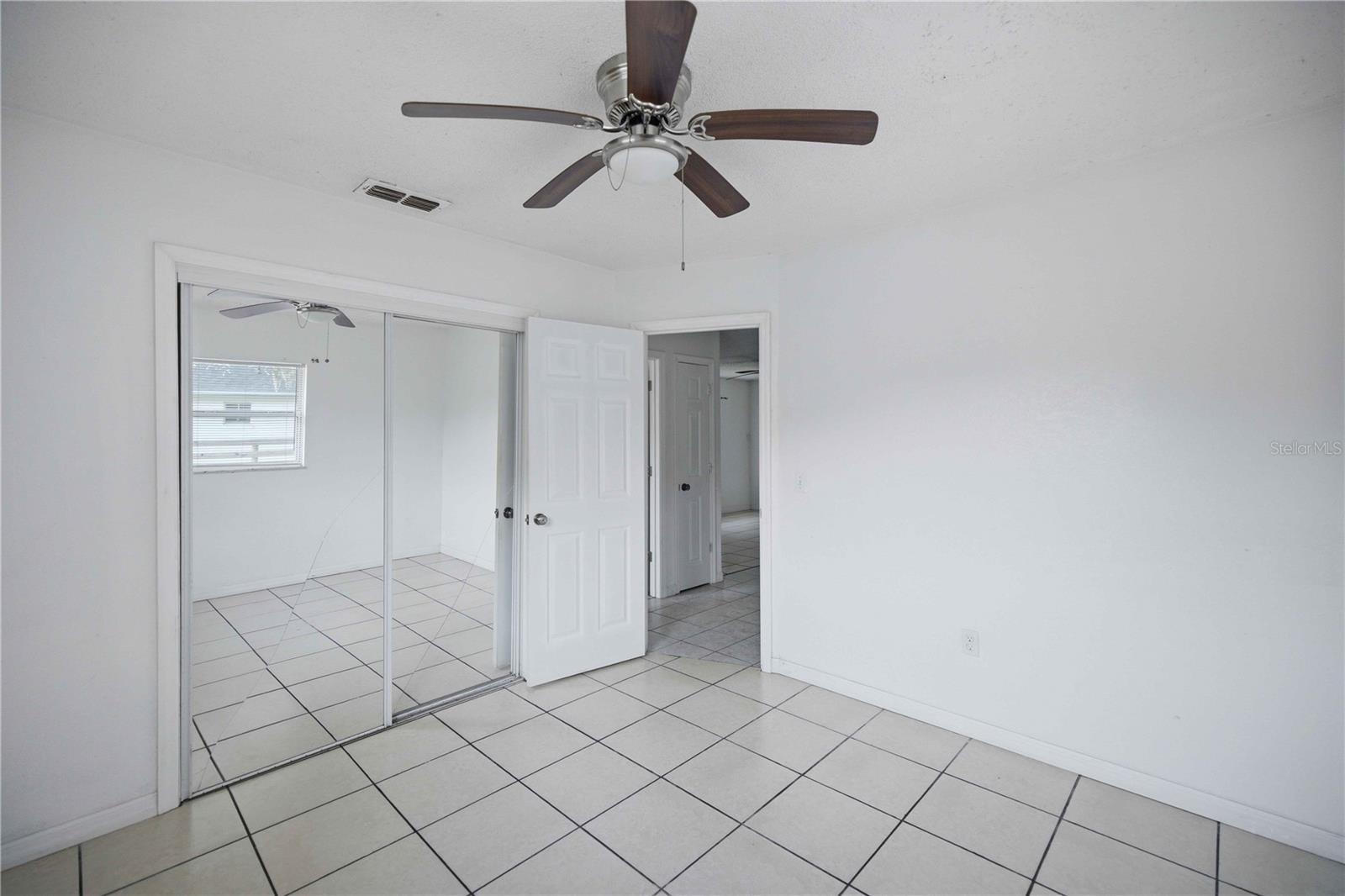 421 Ne 26th Ct Property Photo 14