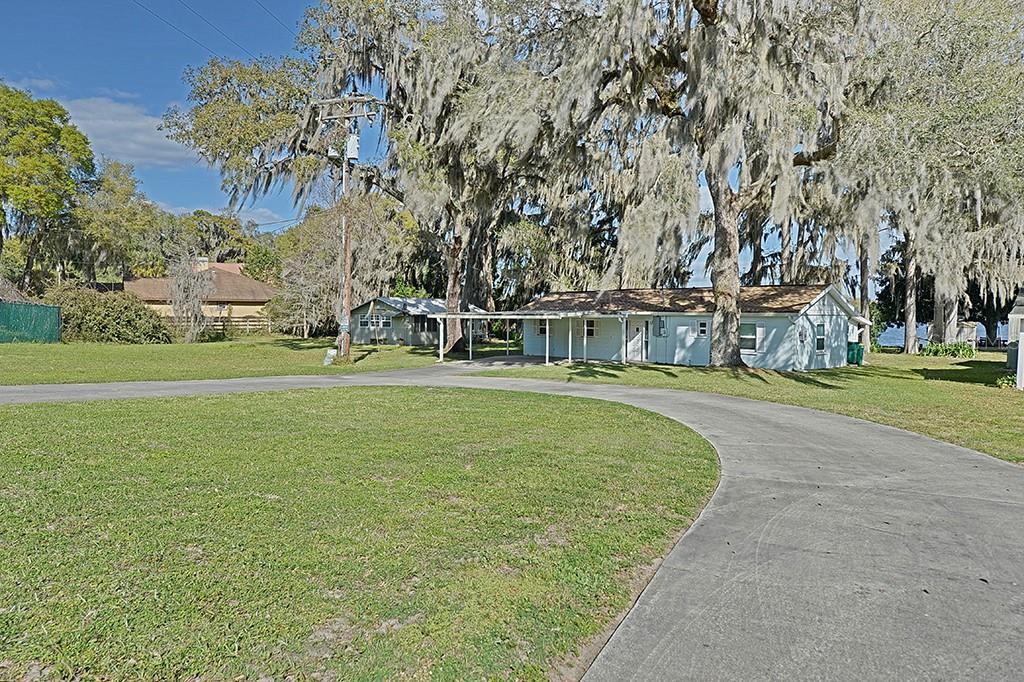 426 Ella Ave Property Photo 3
