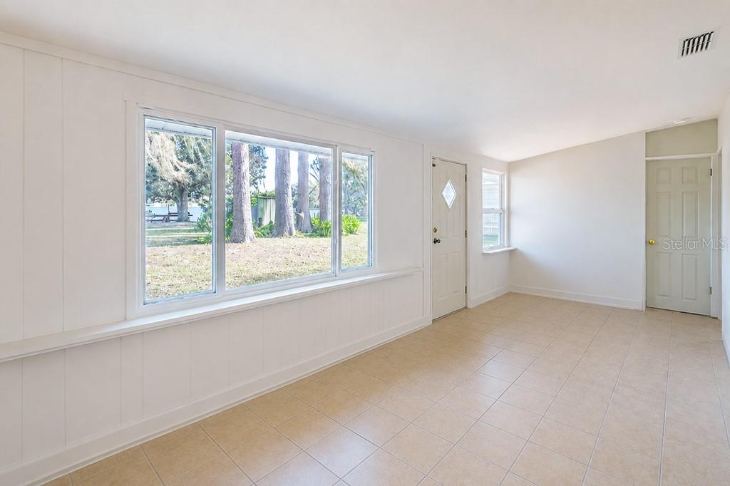426 Ella Ave Property Photo 19