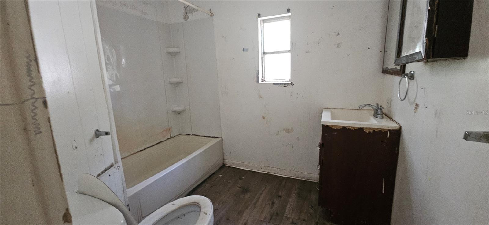 107 Apache Ave Property Photo 11
