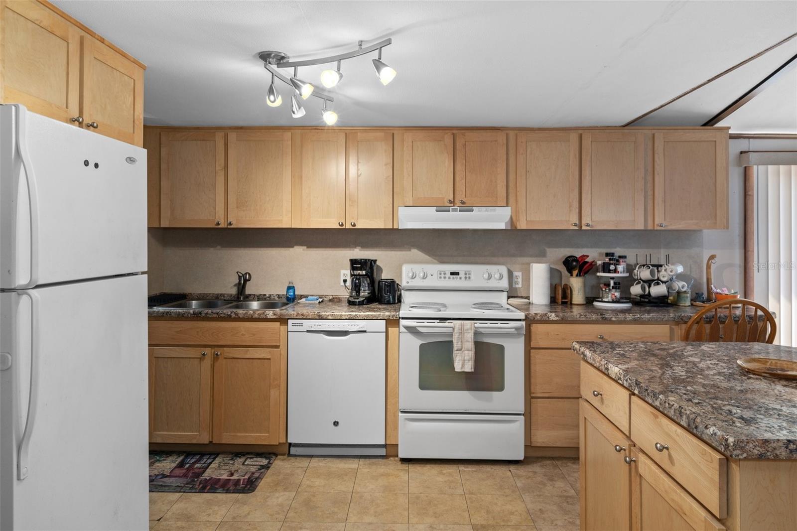 7510 W Otter St Property Photo 18