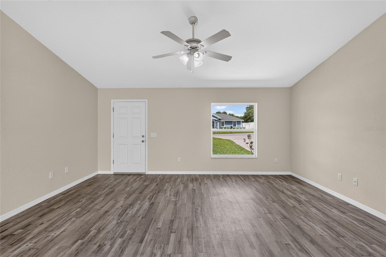 8111 Sw 132nd Loop Property Photo 11
