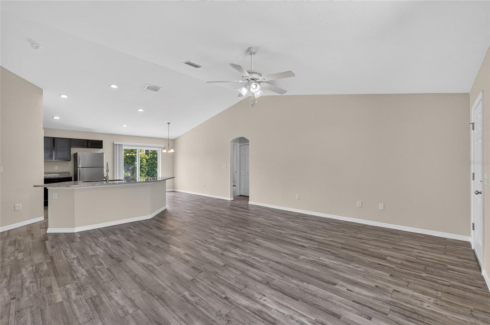 8111 Sw 132nd Loop Property Photo 13