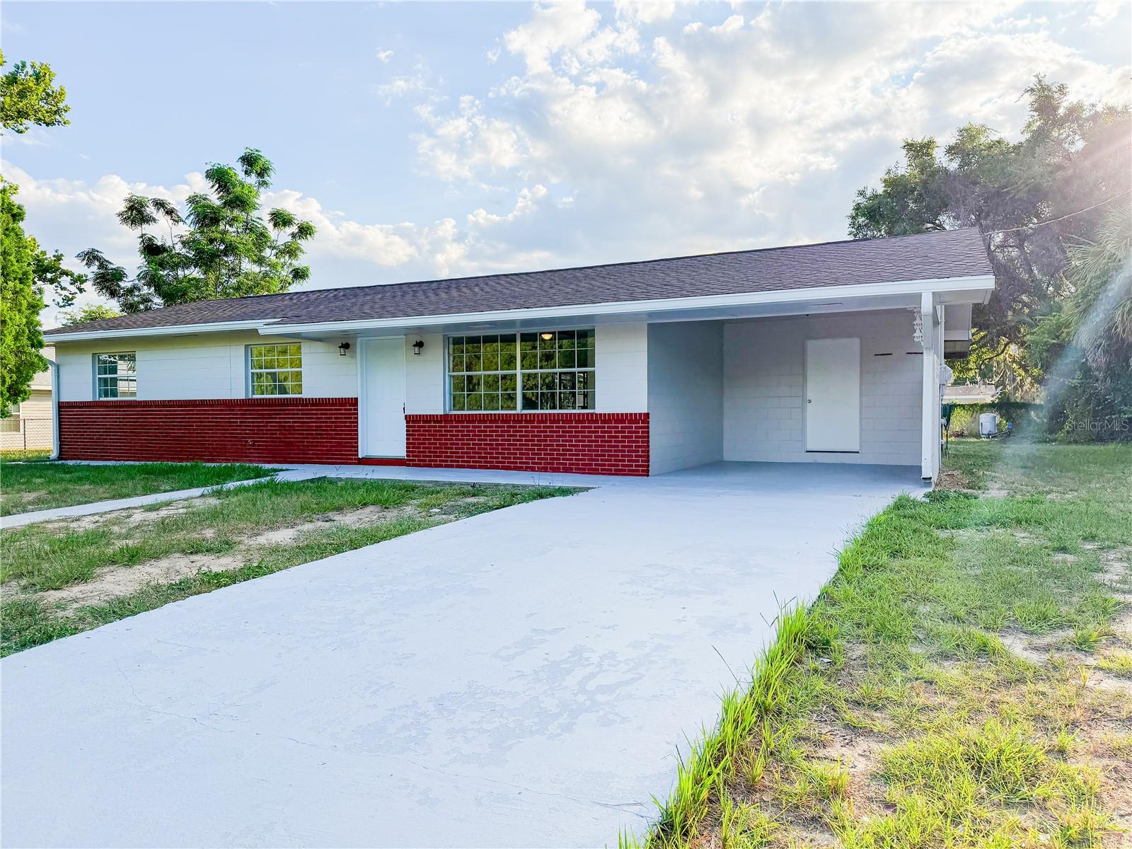 2104 SW 38TH AVE