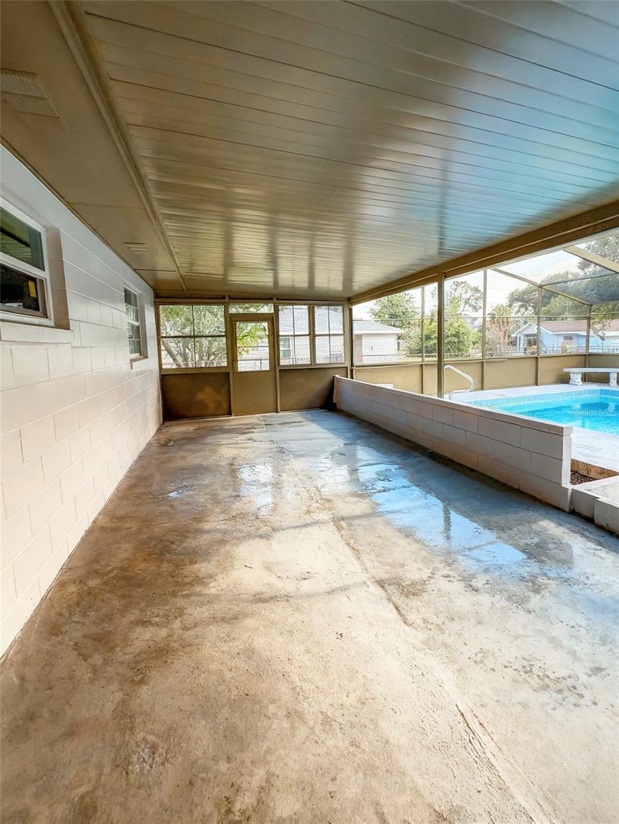 2104 Sw 38th Ave Property Photo 4