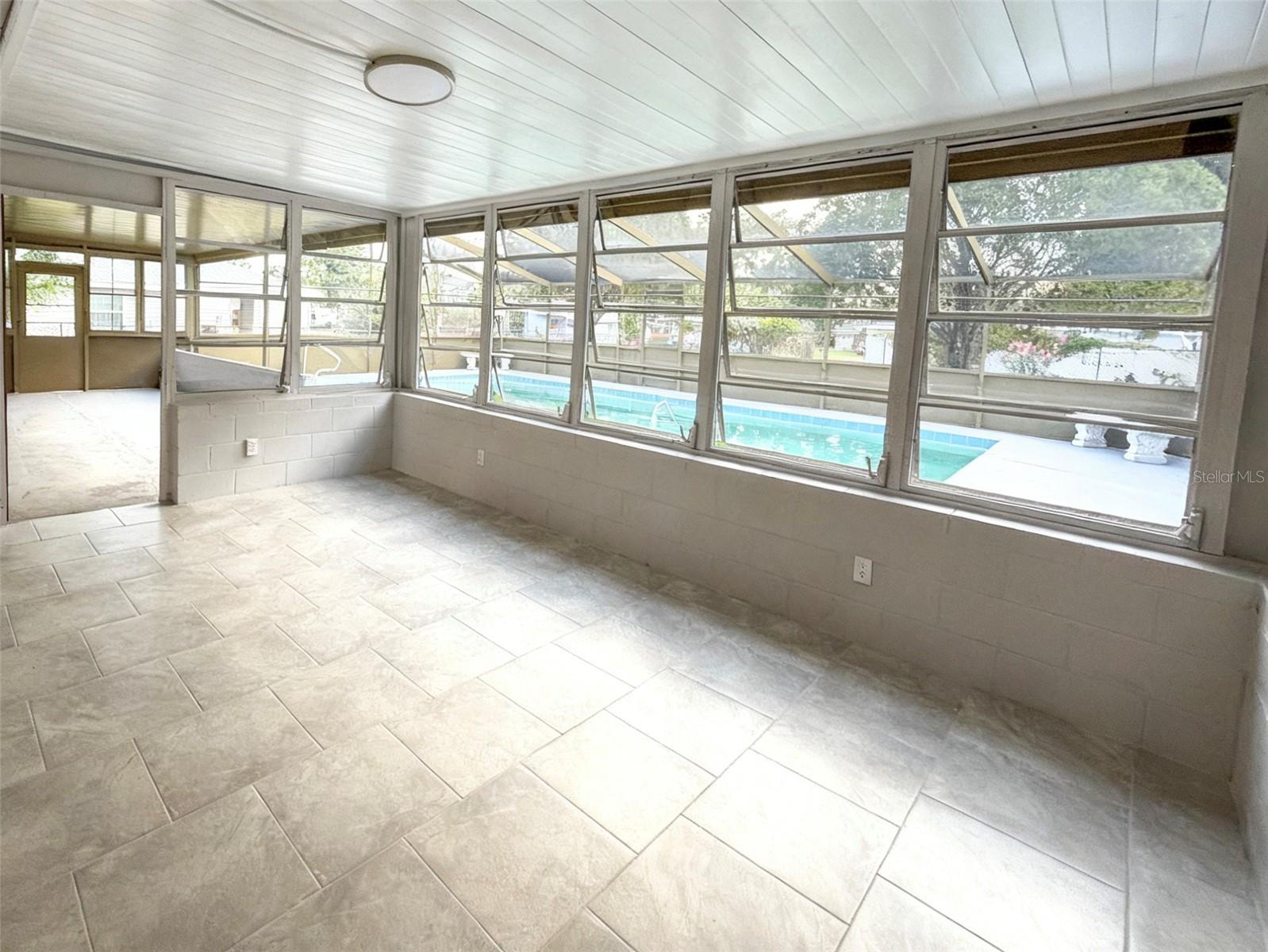 2104 Sw 38th Ave Property Photo 5