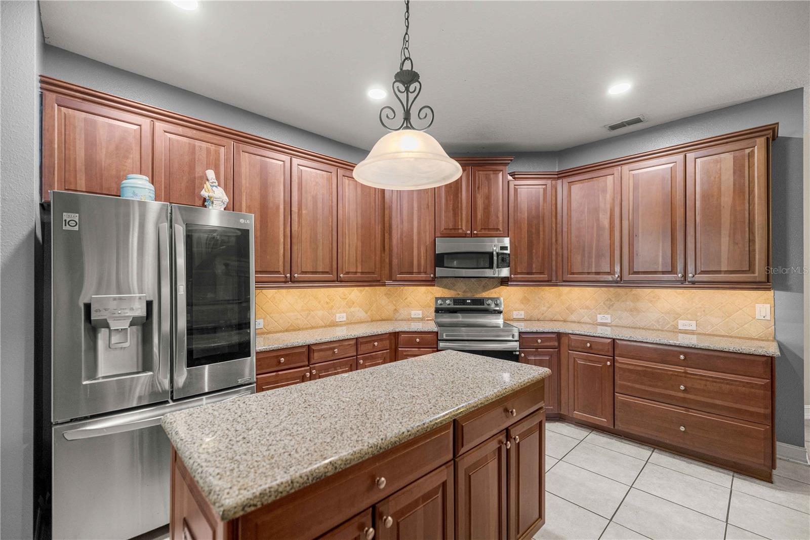 1271 Lattimore Dr Property Photo 10