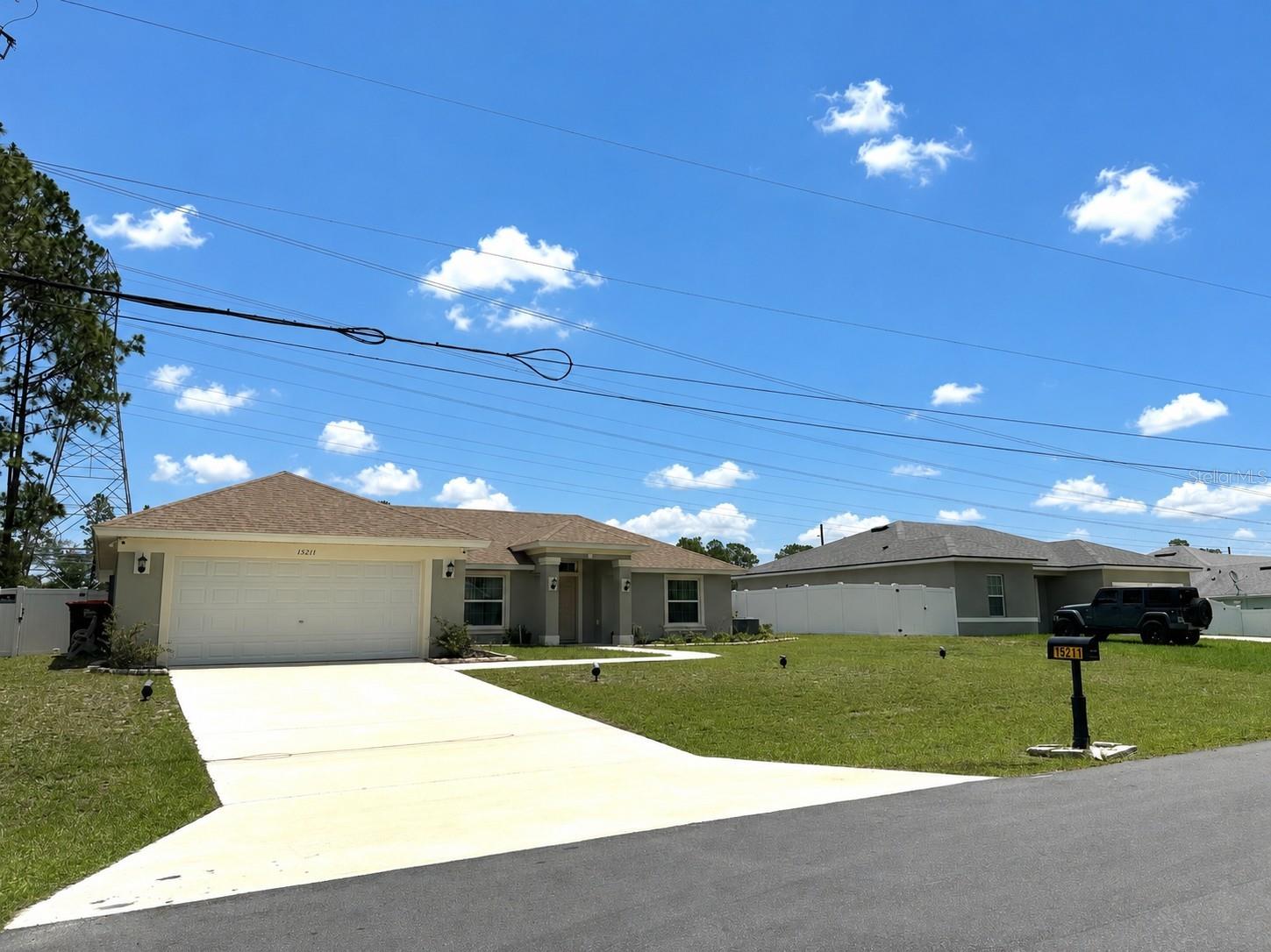15211 SW 65TH TERRACE RD Property Photo 1