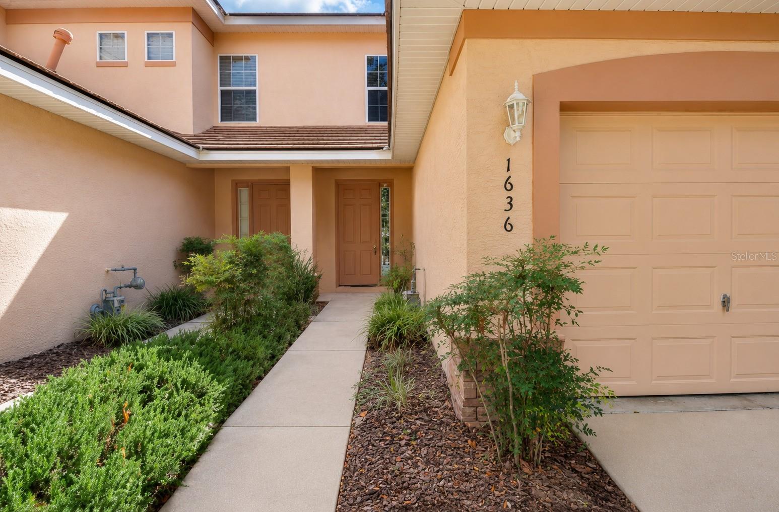 1636 W Spring Meadow Loop Property Photo 1