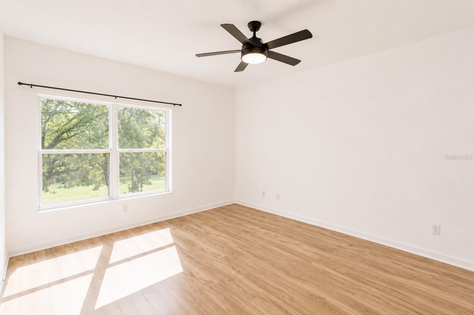 1636 W Spring Meadow Loop Property Photo 13