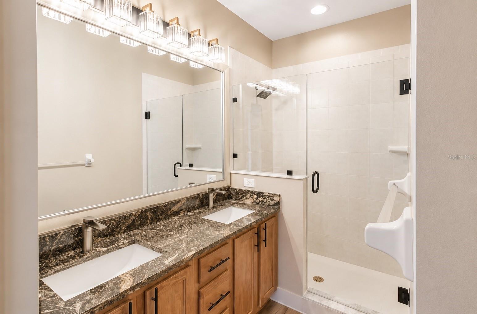 1636 W Spring Meadow Loop Property Photo 15