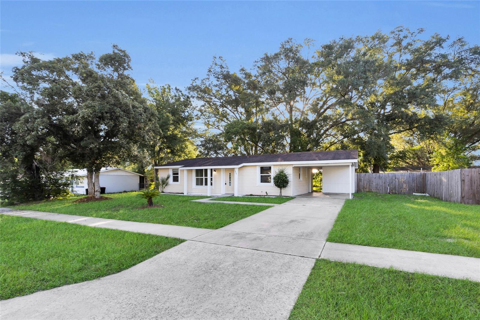 14721 Sw 35th Terrace Rd Property Photo 1