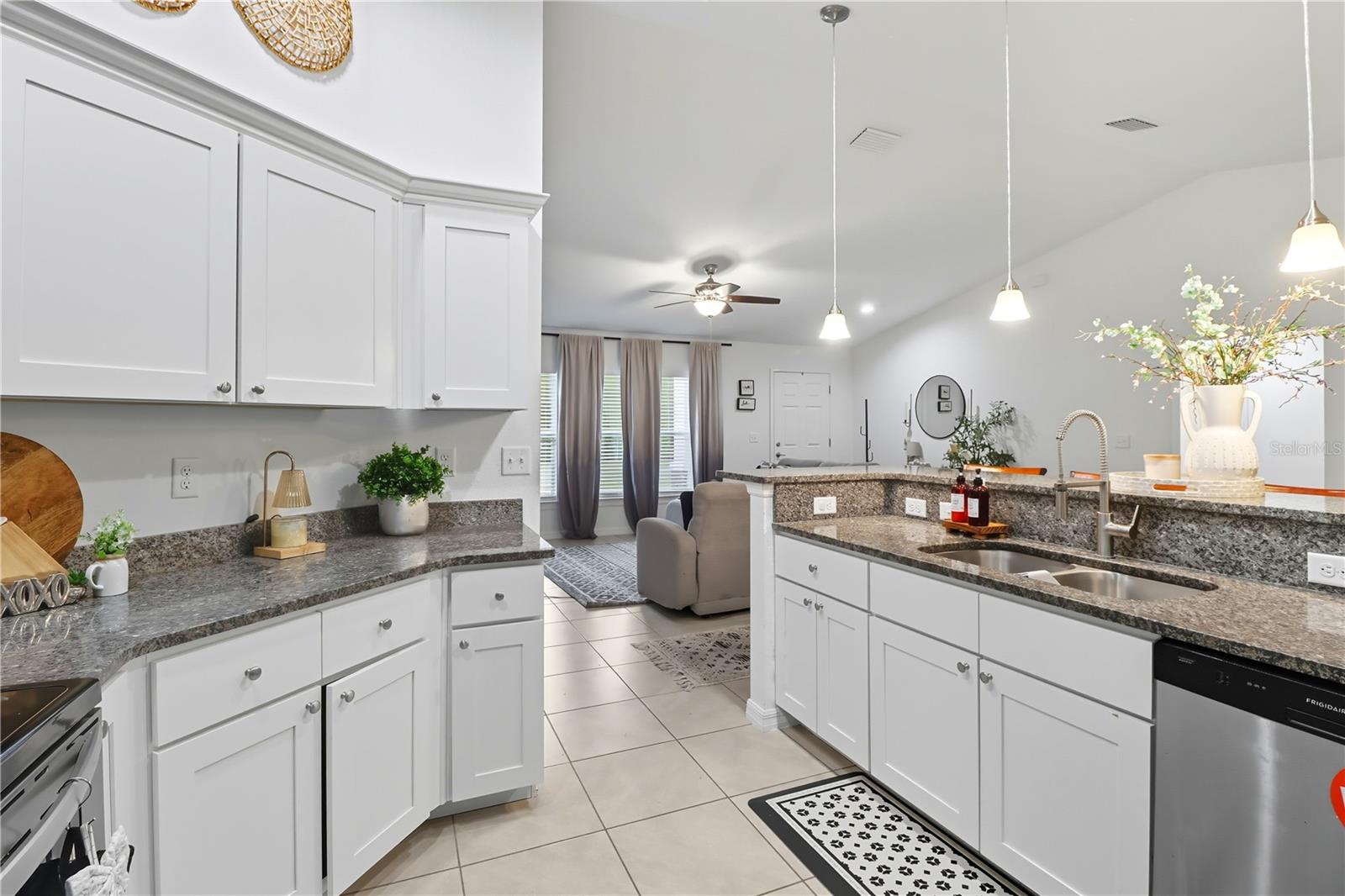 6651 Sw 151st Loop Property Photo 11