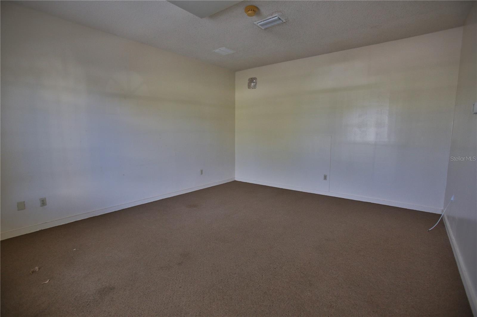 5431 E Silver Springs Blvd #a Property Photo 15