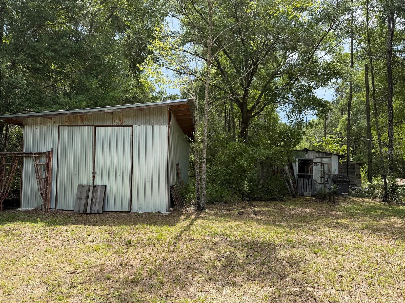 9730 Ne State Road 24 Property Photo 8