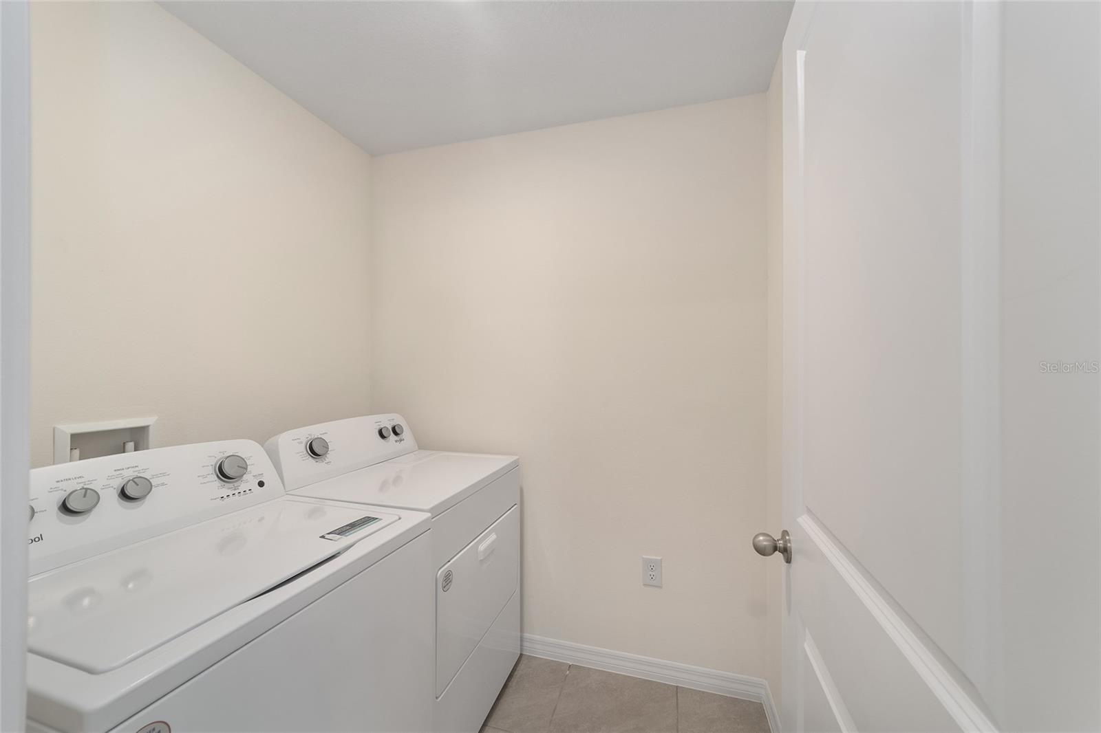 8856 Sw 49th Cir Property Photo 16