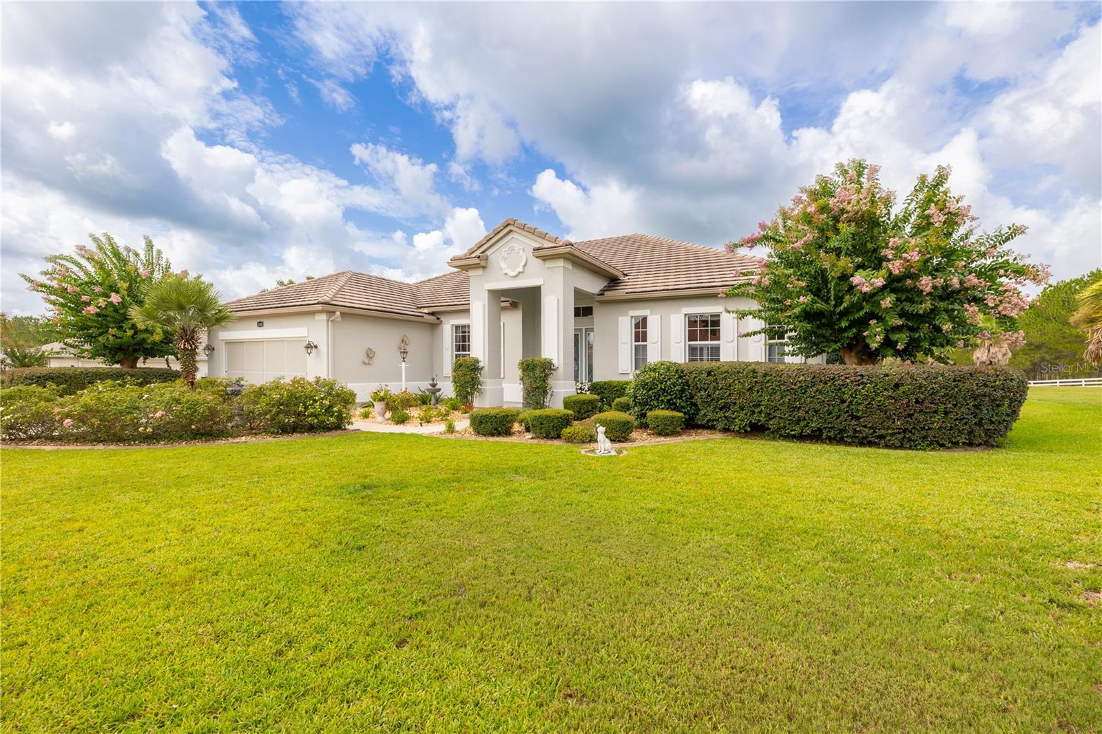 1626 E Gate Dancer Cir Property Photo 1